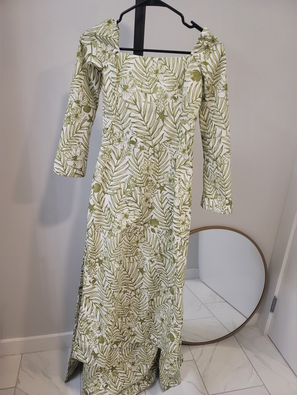 Byrdie Golf Le Social Midi Martini Cape Dress Gown Green White Palm Print
